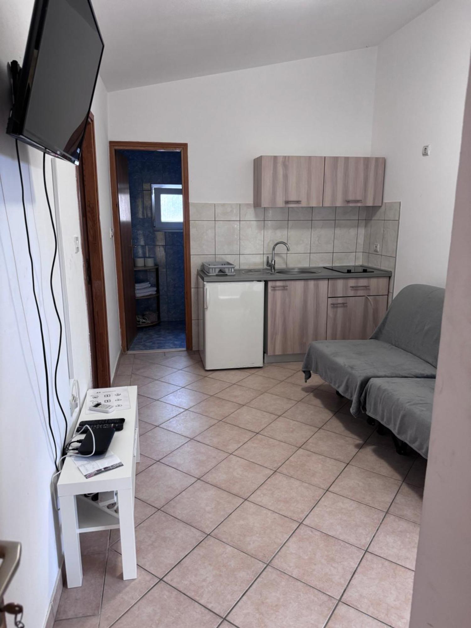 Apartmani Bruno Vrsi Bagian luar foto